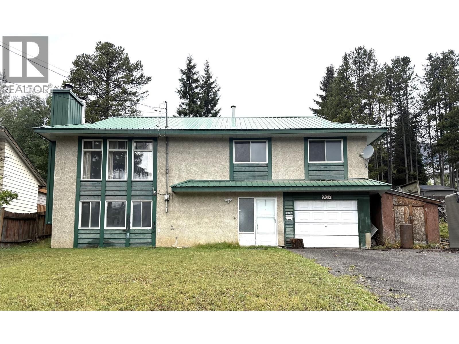 Property Photo:  907 Alpine Way  BC V0B 1H0 