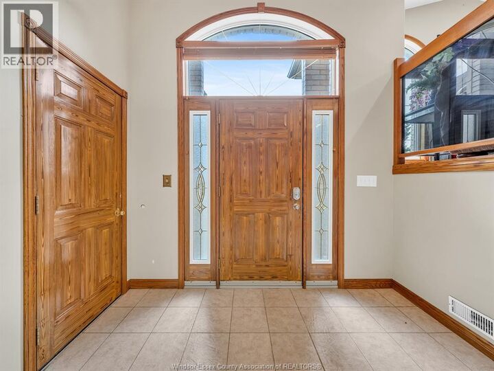 Property Photo: 43 Sandy Lake Drive ON N8H 5K4