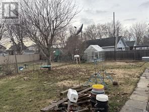 Property Photo:  225 8th Street West  ON K6J 2Z7 