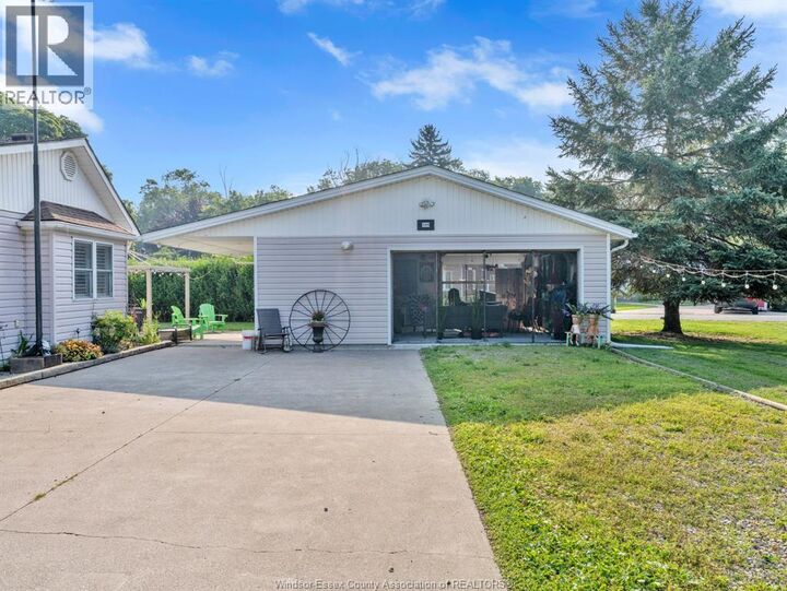 Property Photo:  290 Wawa Crescent  ON N0R 1G0 