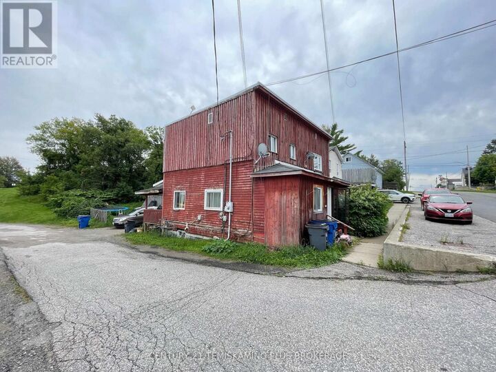 Photo de la propriété:  49 Cobalt Street  ON P0J 1C0 
