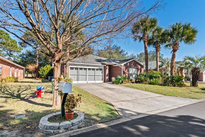 Property Photo:  4267 Armadillo Trail  FL 32578 