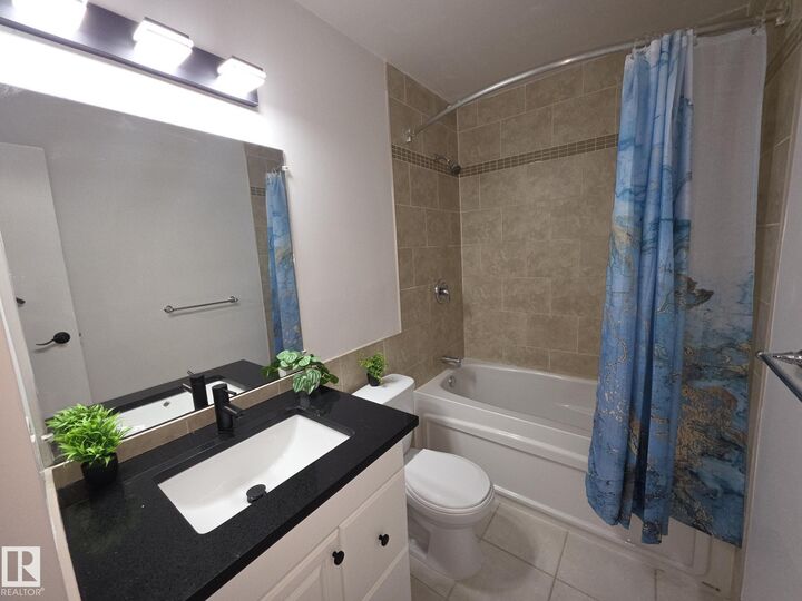 Property Photo:  140 Dickinsfield Court NW  AB T5E 5V8 