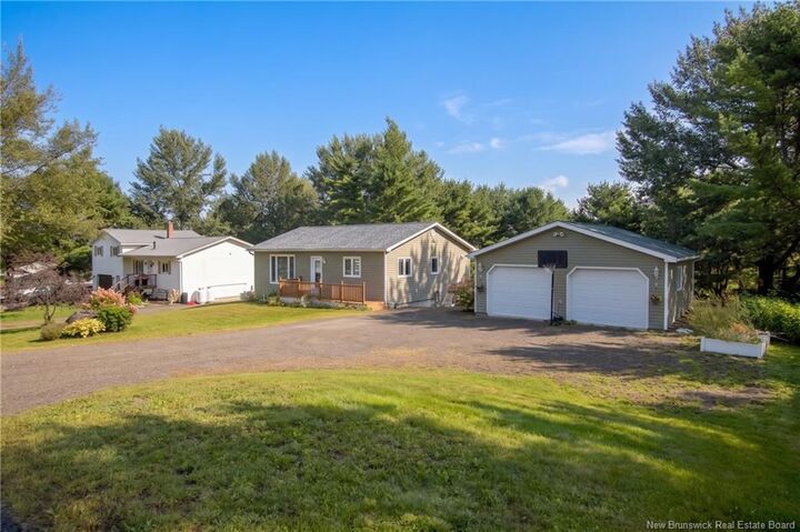 Property Photo:  21 Sunnyside Drive  NB E5K 3M5 