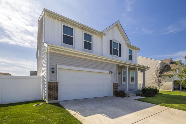 Property Photo:  6591 Monda Avenue  IN 46368 