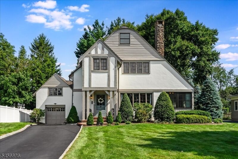 Property Photo:  251 Tuttle Pkwy  NJ 07090 