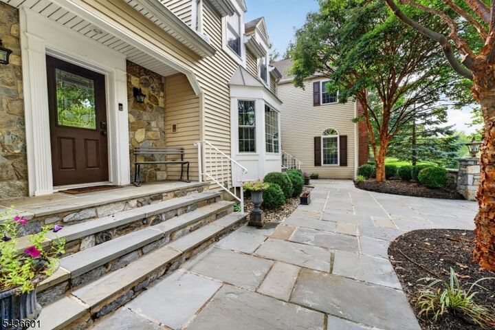 Property Photo:  5 Pine Pl  NJ 08801 