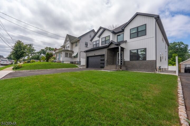 Property Photo: 72 Hillside Rd NJ 07208