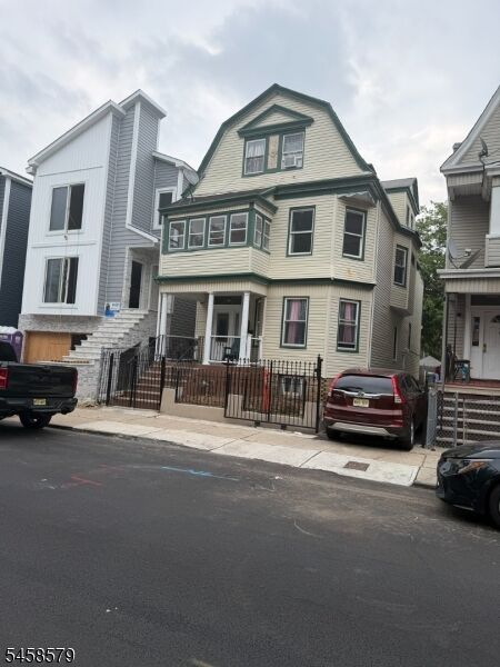 Property Photo:  196 Amherst St 2  NJ 07018 