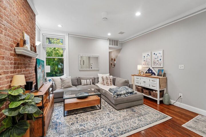 Property Photo: 1009 Willow Ave 1L NJ 07030