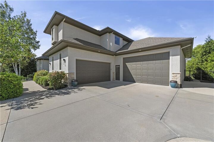Property Photo: 16408 Rosehill Street KS 66221
