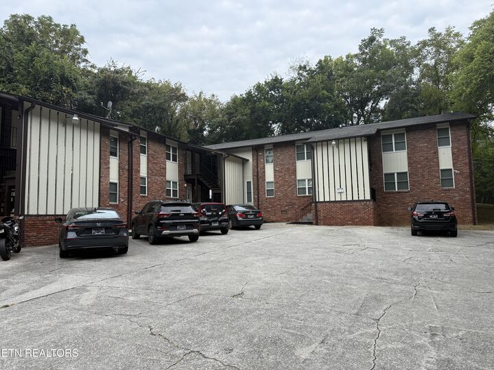 Property Photo: 5525 Jacksboro Pike TN 37918