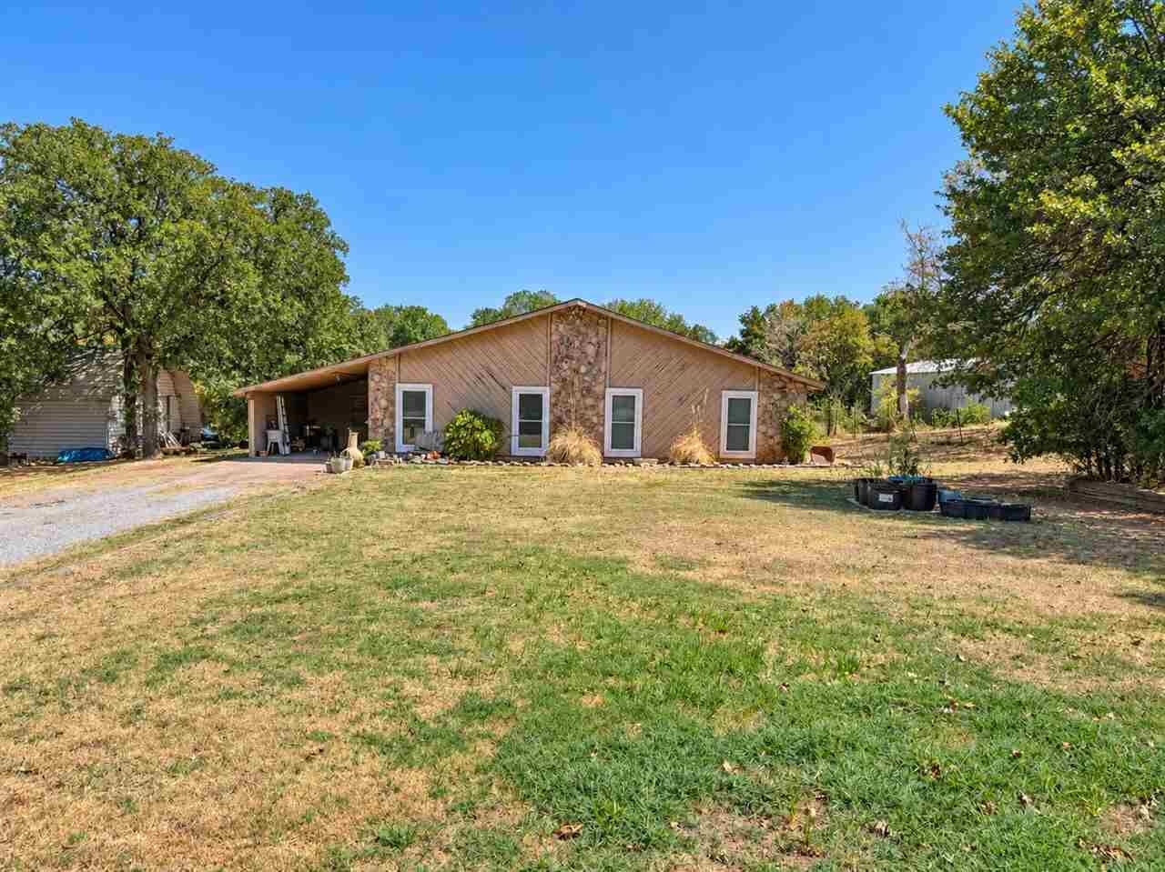 Property Photo:  179520 Ledford Ln  OK 73529 