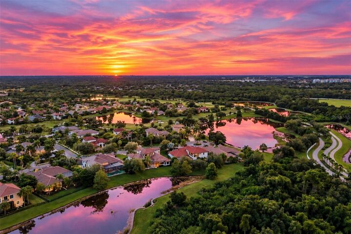 Property Photo:  6809 Belmont Court  FL 34202 