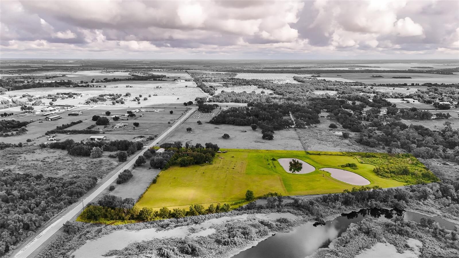 Property Photo: 3005 Verna Bethany Road FL 34251