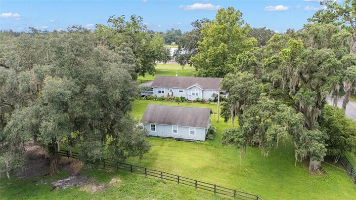 Property Photo:  15151 NW 162nd Terrace  FL 32696 