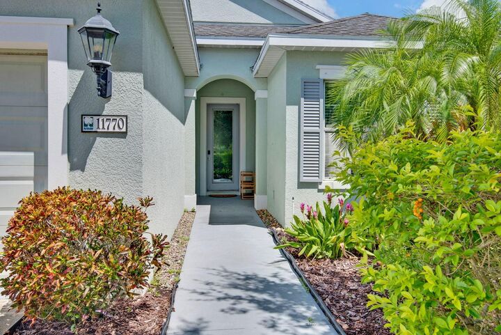 Property Photo:  11770 Fennemore Way  FL 34219 