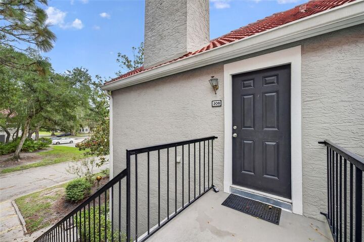 Property Photo: 900 Northern Dancer Way 206 FL 32707