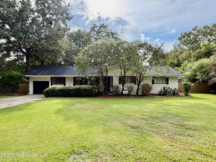 Property Photo:  104 Sunset Drive  MS 39056 