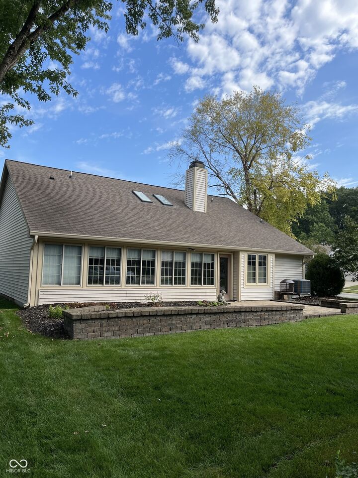 Property Photo:  6423 Franklin Court  IN 46038 