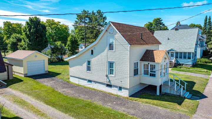Property Photo:  63 Second Street  MI 49963 