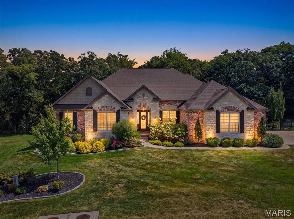 Property Photo:  106 Westleigh Manor Drive  MO 63385 