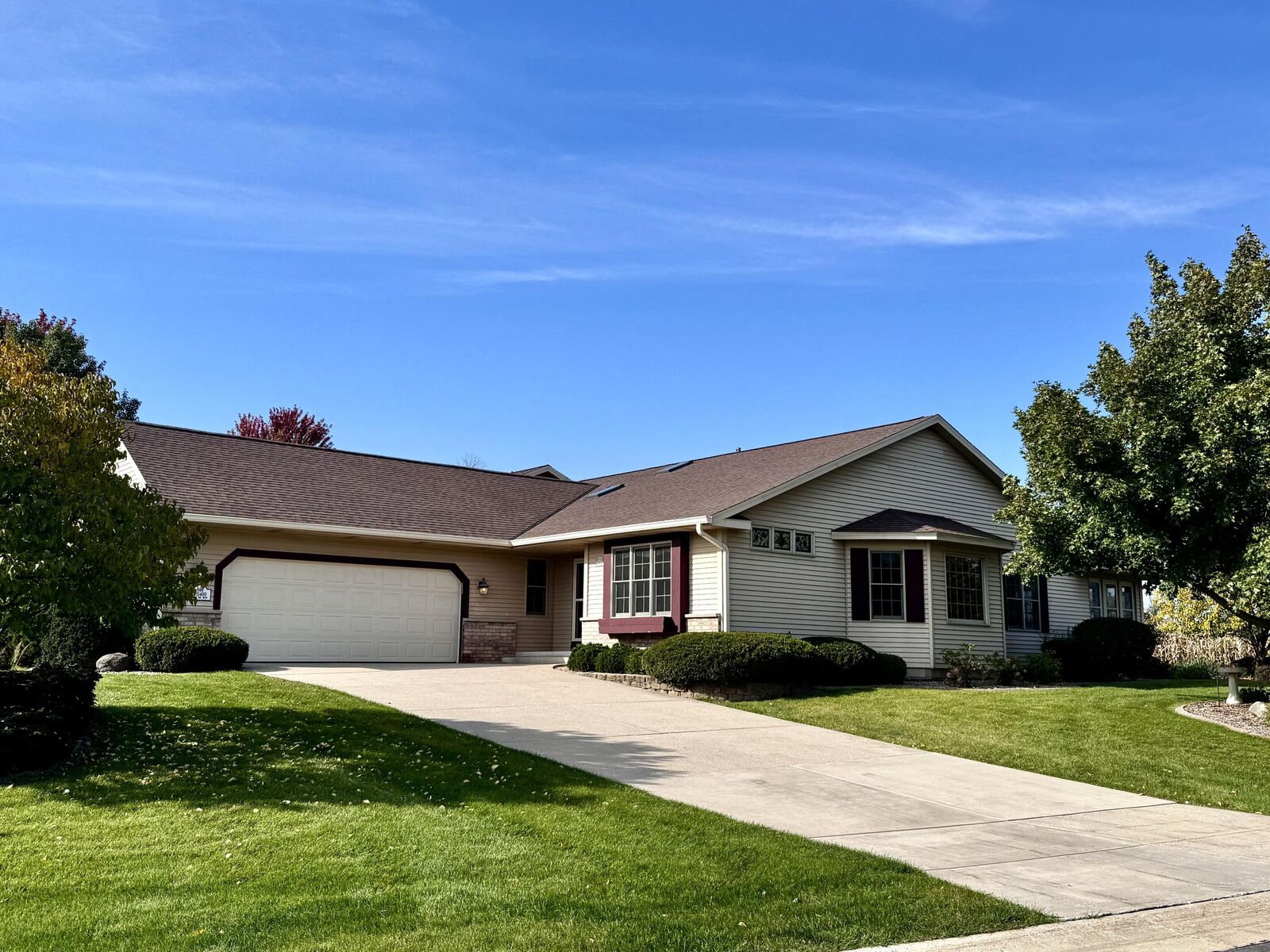 Property Photo: N66w15400 Raven Way Dr WI 53051