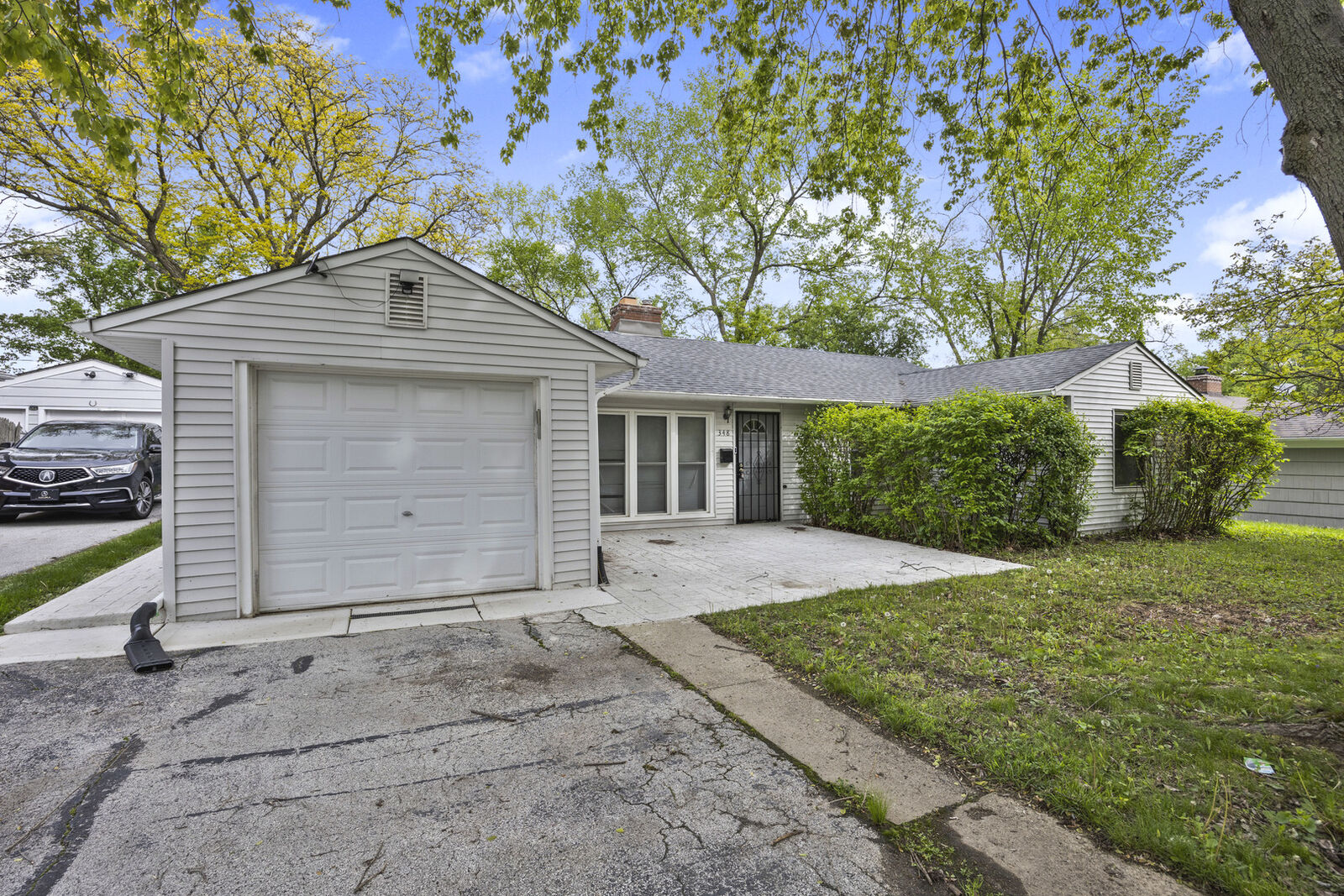 Property Photo: 348 Niagara Street IL 60466