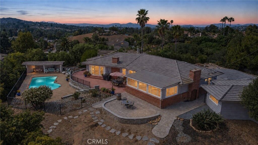 Property Photo:  1463 S Citrus Avenue  CA 92027 