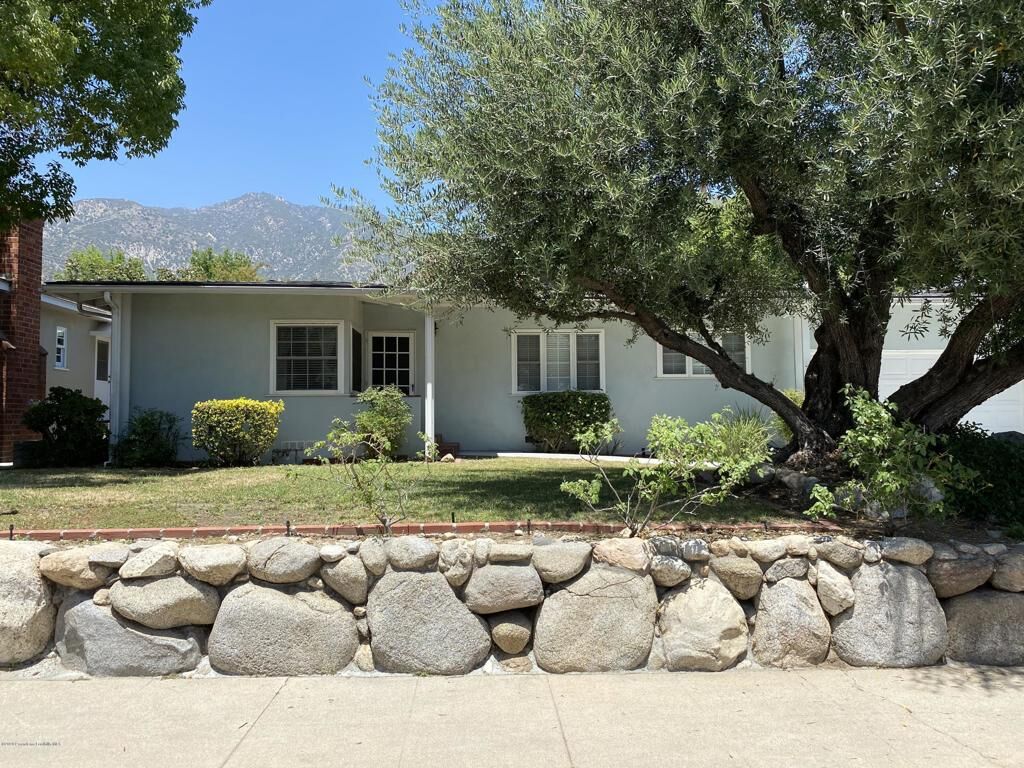 Property Photo:  2387 Glen Canyon Road  CA 91001 