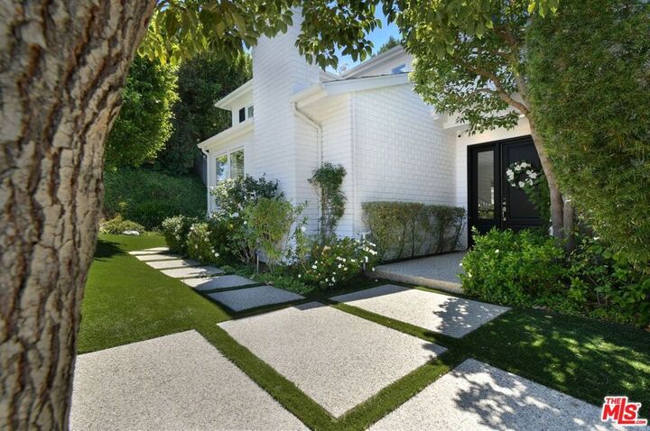Property Photo:  3177 Hutton Drive  CA 90210 