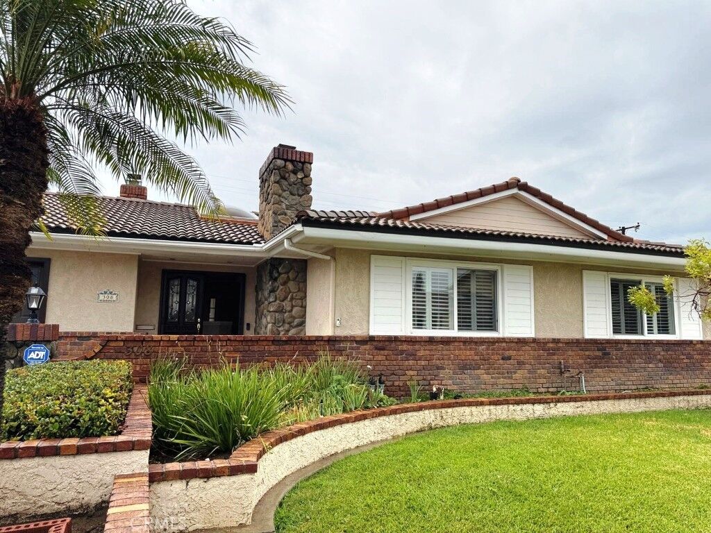 Property Photo: 308 Somerset CA 92870