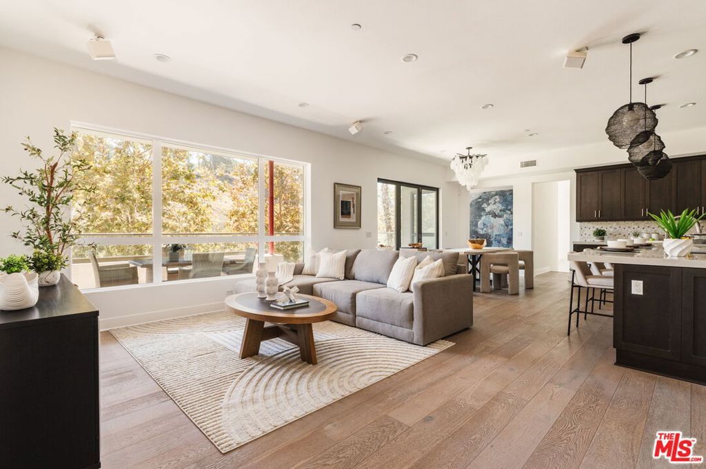 Property Photo:  12765 Bluff Creek Drive 1  CA 90094 