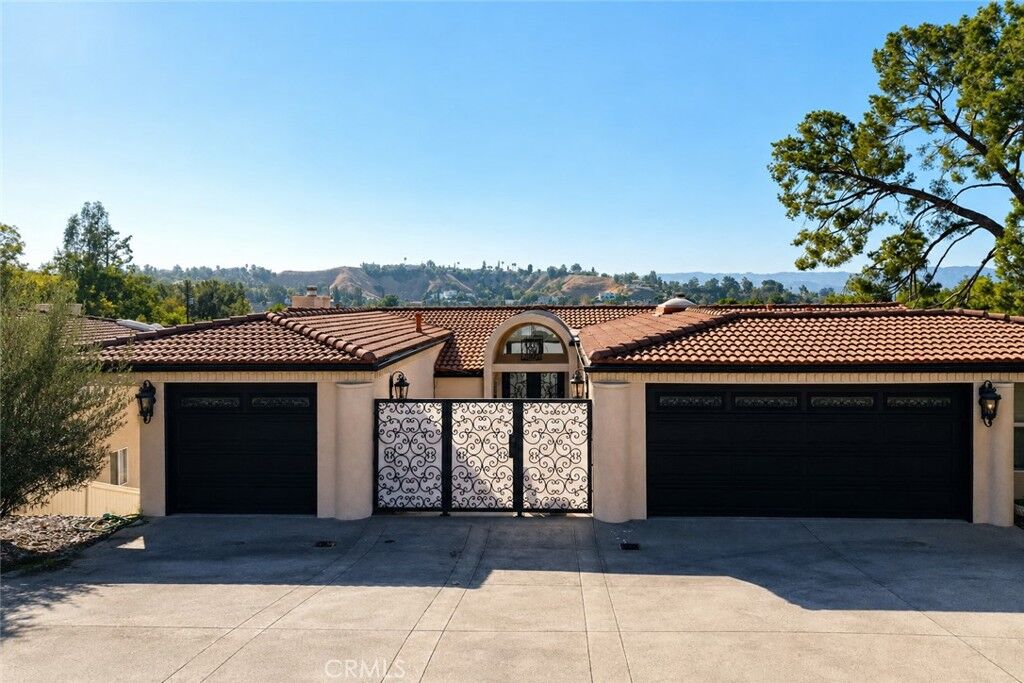 Property Photo: 21765 Ybarra CA 91364