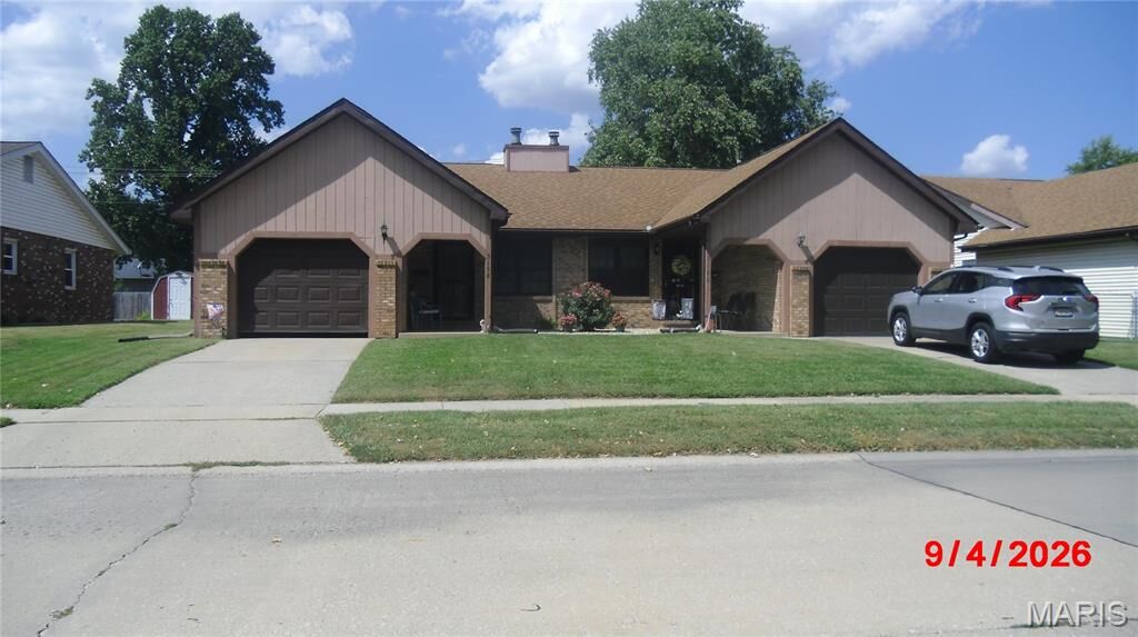 Property Photo:  3158 Yale Drive  IL 62040 