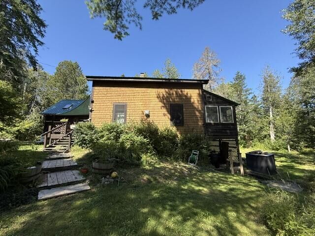 Property Photo: 815 Shore Road ME 04667