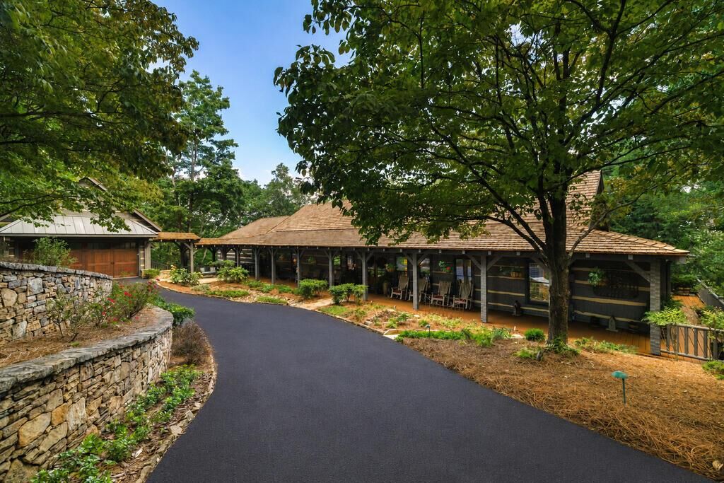 Property Photo:  1414 McElroy Mountain Drive  GA 30143 