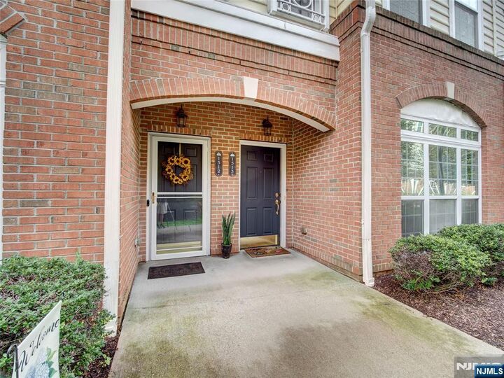 Property Photo:  1513 Hamilton Street  NJ 07109 
