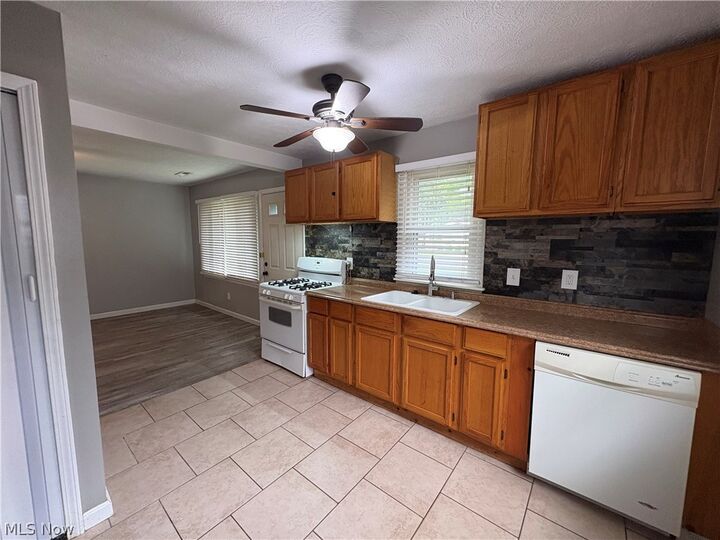 Property Photo:  625 Delaware Avenue  OH 44035 