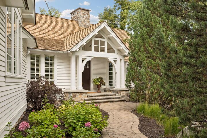 Property Photo: 1625 Locust Hills Trail MN 55391