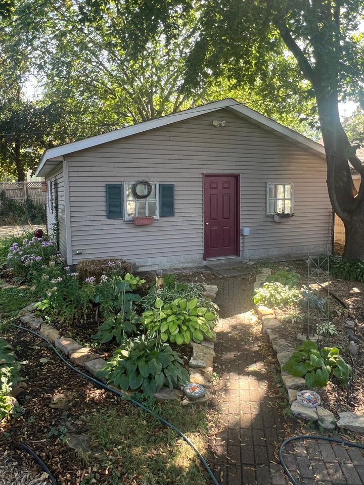 Property Photo: 110 Winifred Street W MN 55107