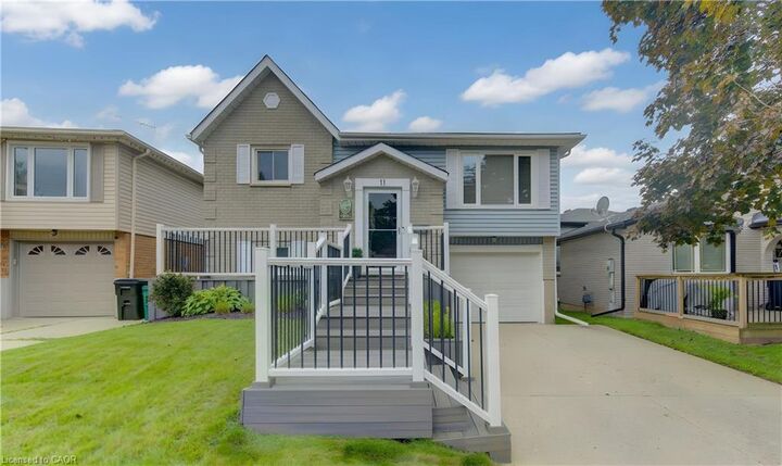 Property Photo:  11 Woodborough Place  ON N1R 7W8 