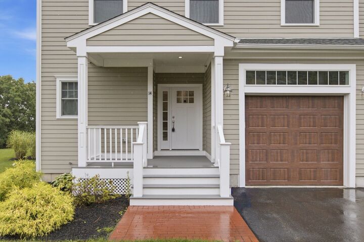 Property Photo:  14 Blueberry Hill Ln 14  MA 02176 