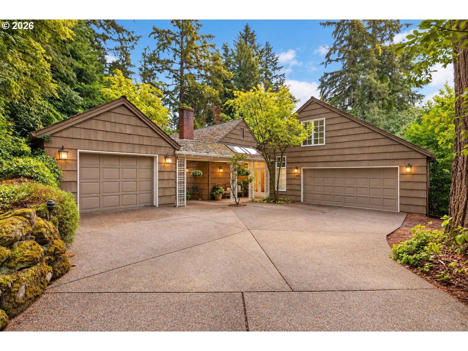 Property Photo:  199 Pine Valley Rd  OR 97034 