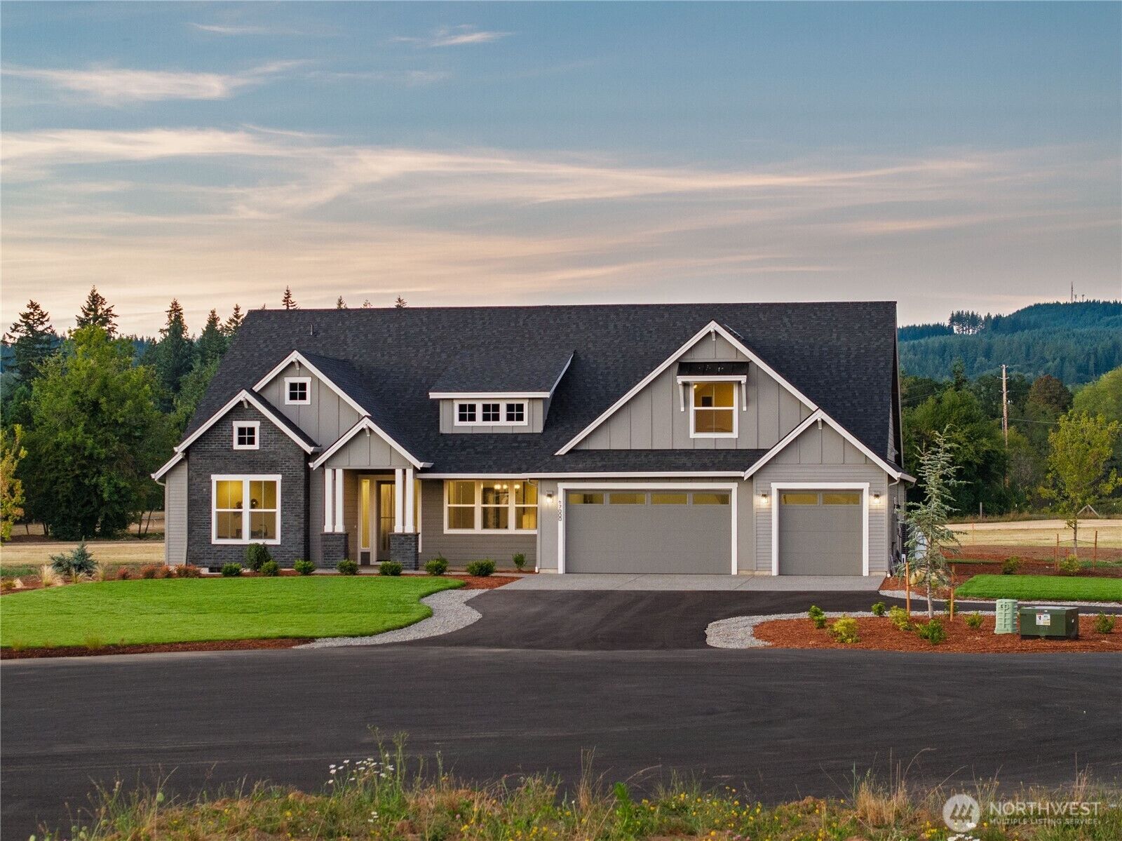 Property Photo: 21004 210th Avenue E 1500 WA 98391