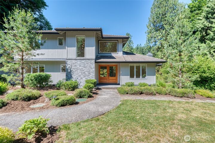 Property Photo: 14129 229th Drive SE WA 98027