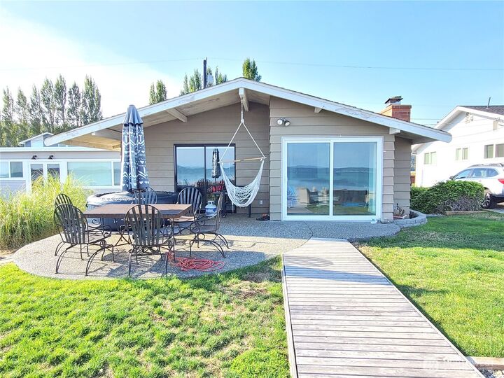 Property Photo:  214  Driftwood Shores  WA 98282 