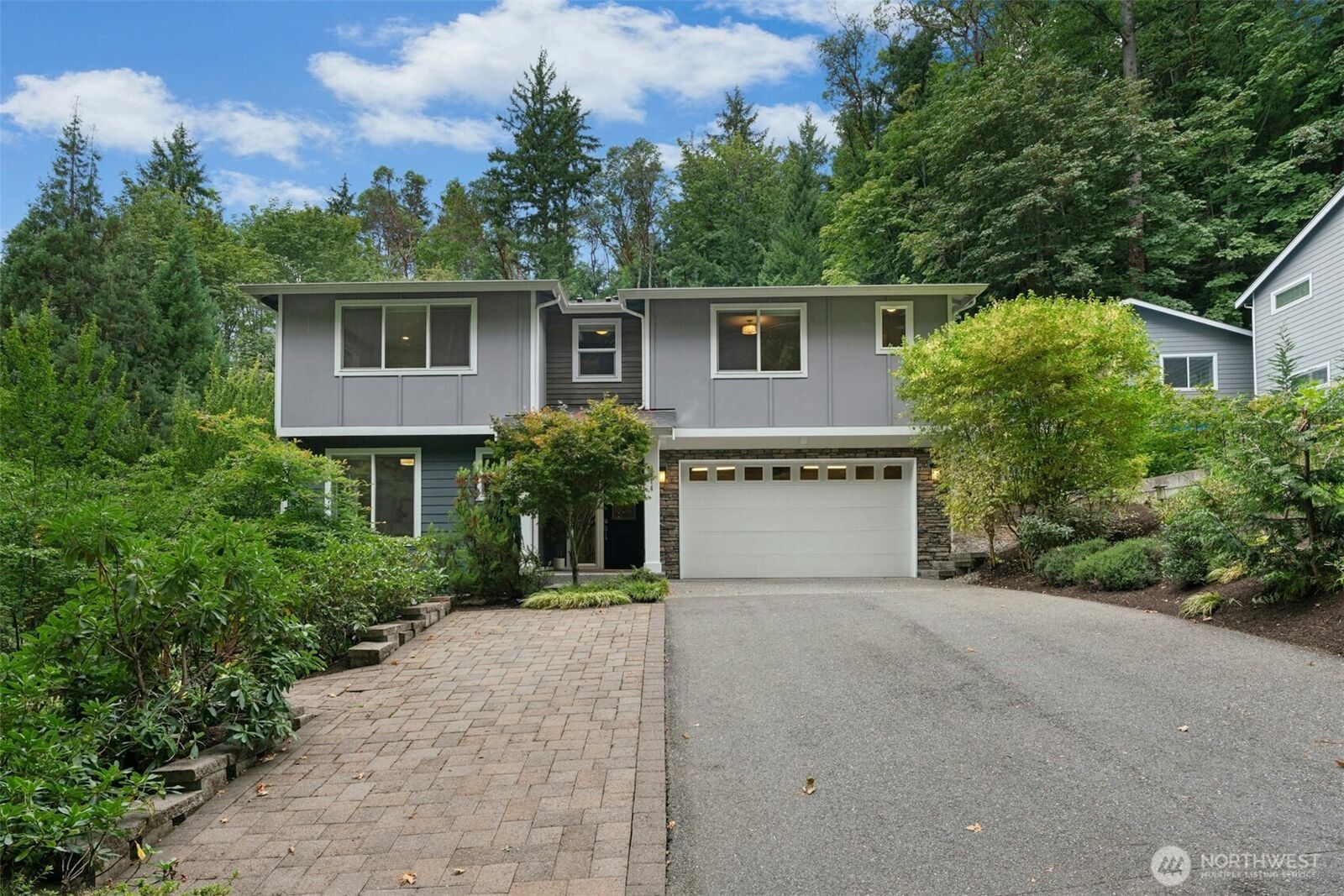 Property Photo:  6814 NE 129th Street  WA 98034 