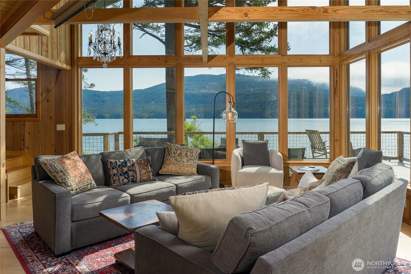 Property Photo:  122  Lohman Lane  WA 98245 