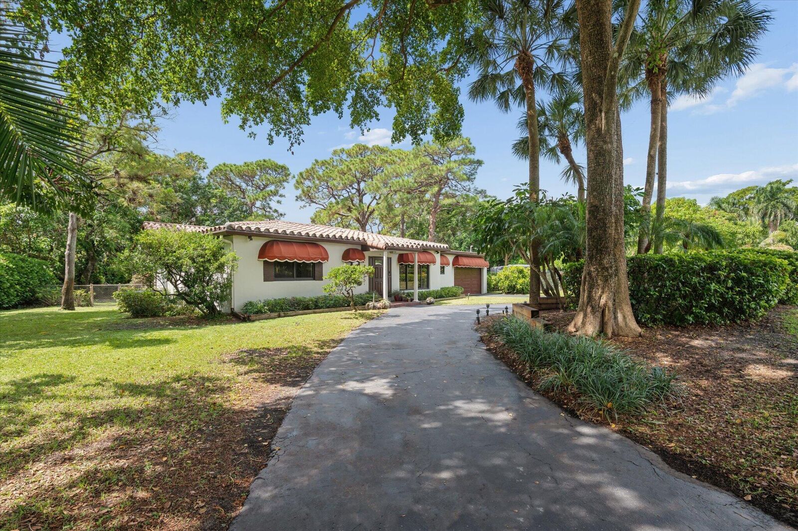 Property Photo:  4120 SW 1st Court  FL 33317 